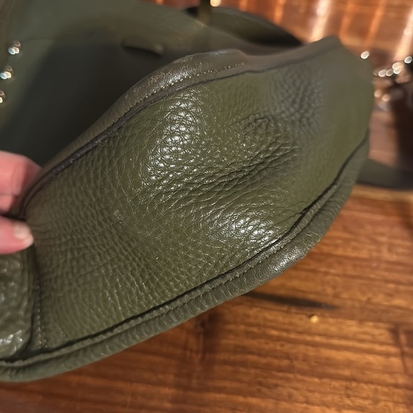 Rebecca Minkoff bag w/ extra off label strap as an extra. Goldtone hardware - Picture 6 of 13